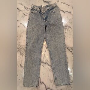 Abercrombie & Fitch Curve Love Asymmetric 90s High Rise Straight Jeans | Size 29